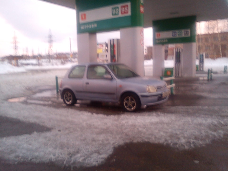 Фото в бортжурнале Nissan March (K11)