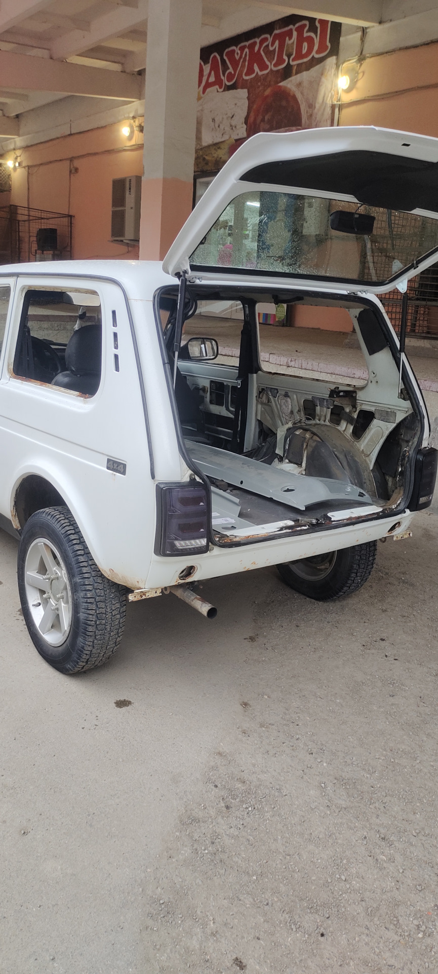 Фото в бортжурнале Lada 4x4 3D