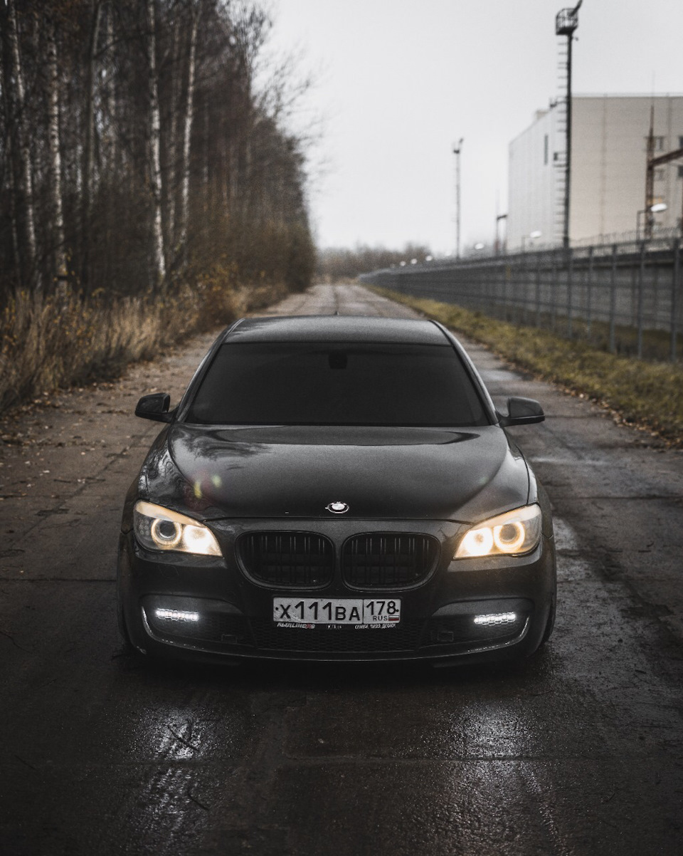 Фото в бортжурнале BMW 7 series (F01/02)