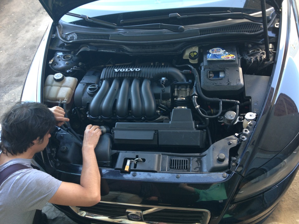 Блестящие яйцы) — Volvo C30