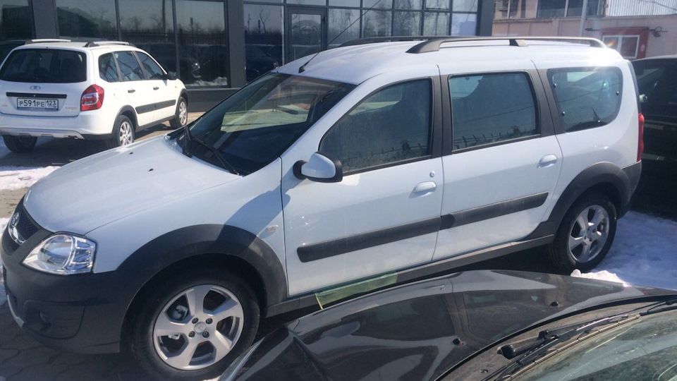 Lada Largus Cross Машинка класс