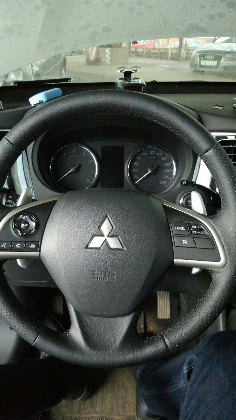 Фото в бортжурнале Mitsubishi Outlander (3G)