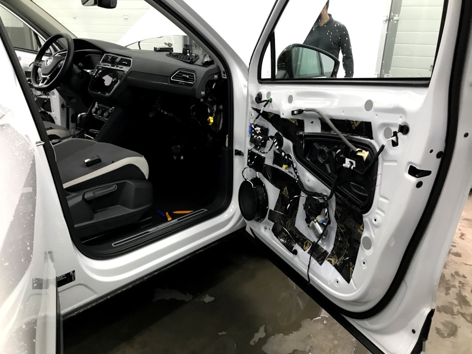 Фото в бортжурнале Volkswagen Tiguan (2G)