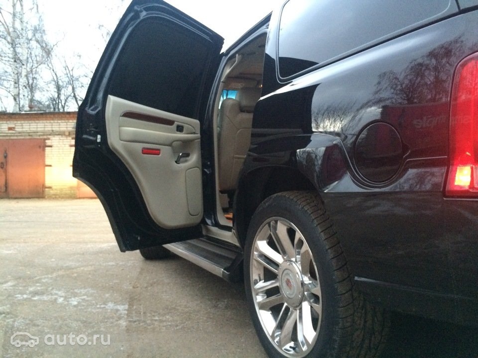 Фото в бортжурнале Cadillac Escalade (2G)