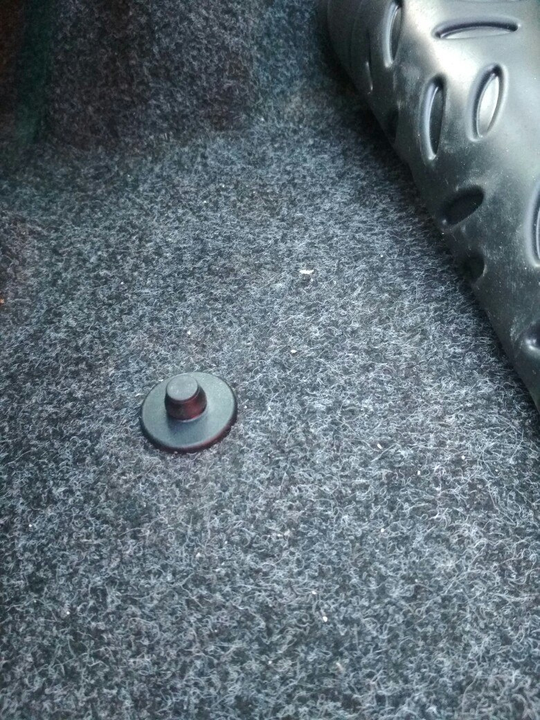 Собрали низ — Nissan Note (1G)