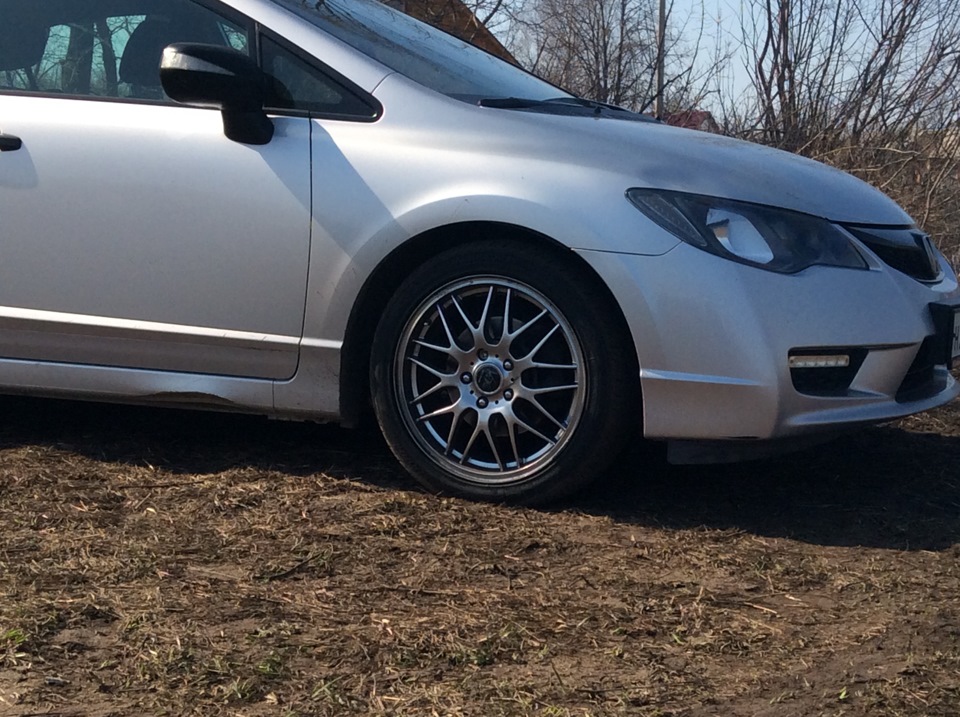 Фото в бортжурнале Honda Civic 4D (8G)