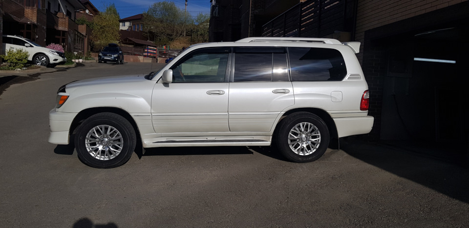 Фото в бортжурнале Lexus LX (UZJ100)