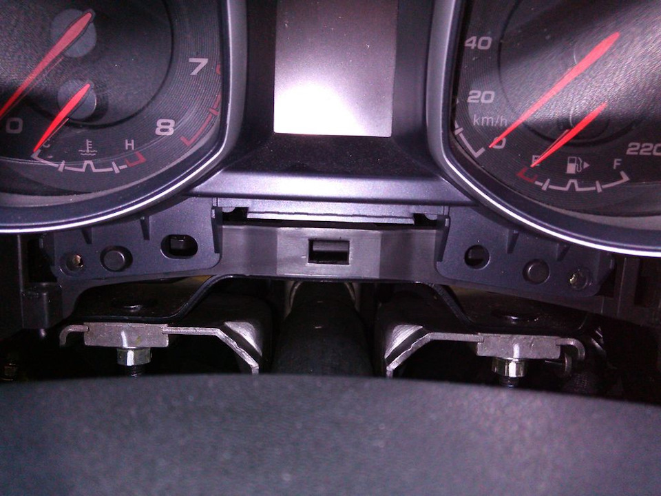 8. — Chery Tiggo 5