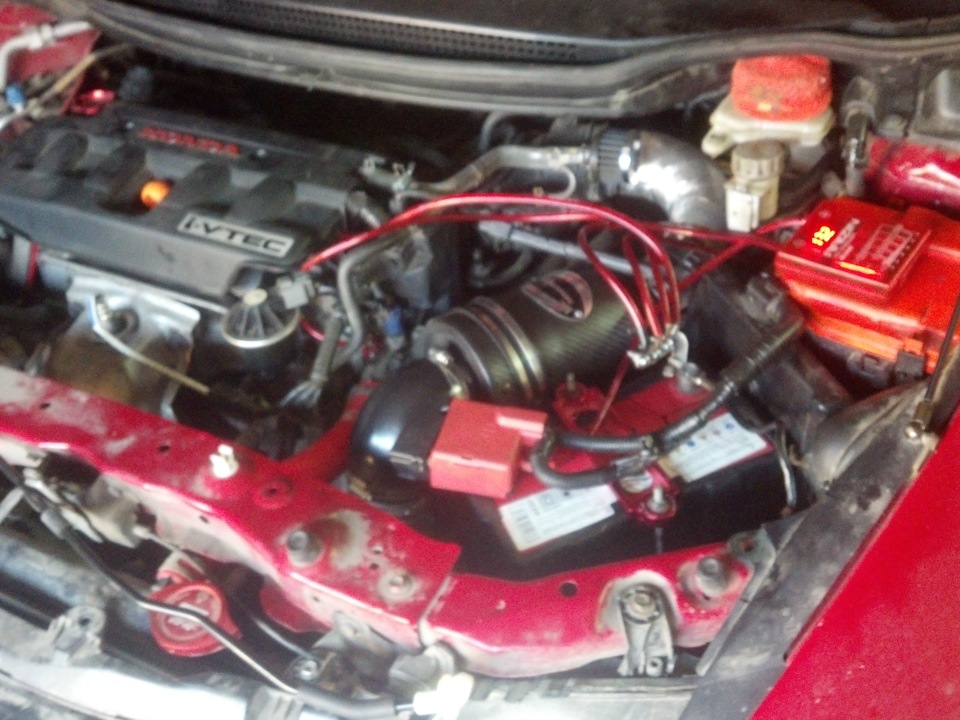 напруга на нерабочем — Honda Civic Hatchback (8G)
