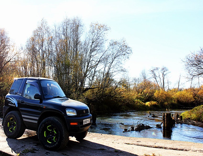Фото в бортжурнале Toyota RAV4 (I). Запчасти на фото: 6447Z