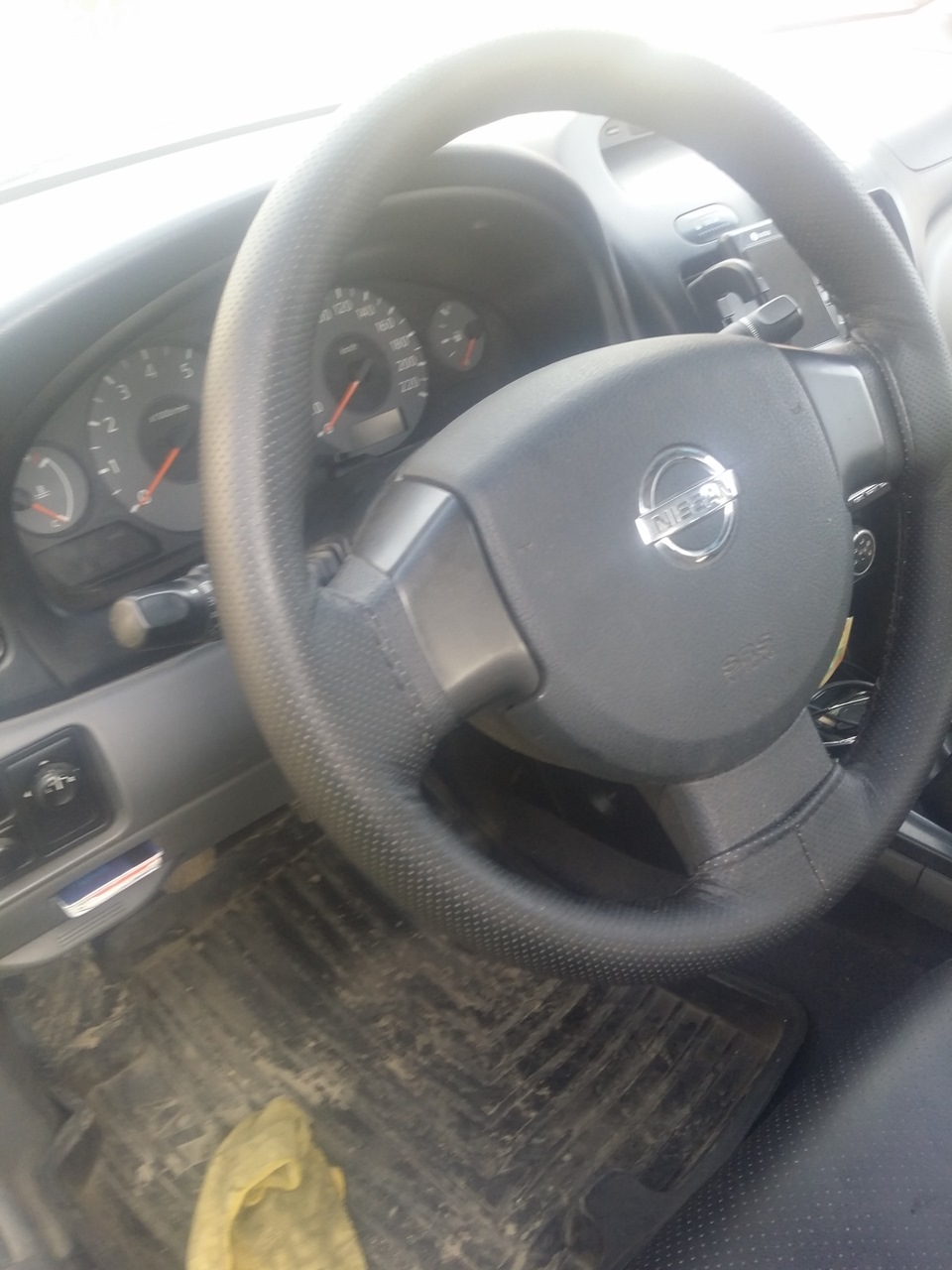 Фото в бортжурнале Nissan Almera Classic (B10)