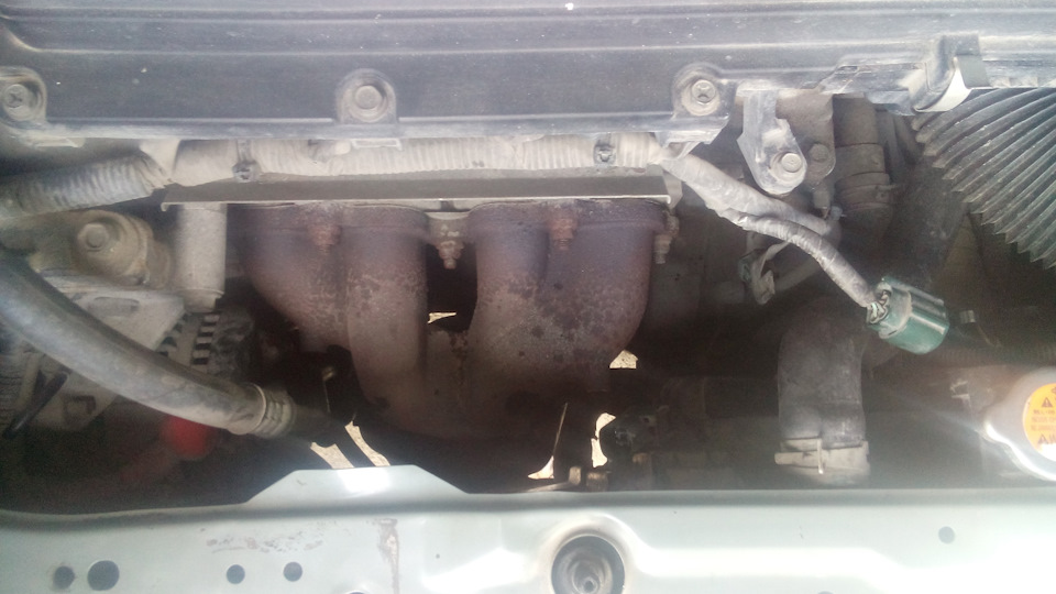 . — Nissan March (K12)