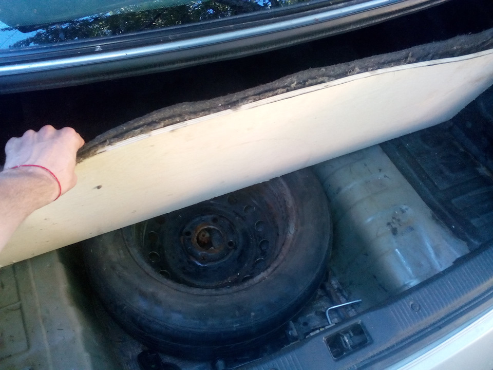 Photo from the logbook Nissan Almera II (N16)