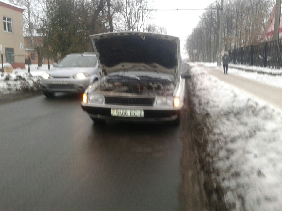 Фото в бортжурнале Audi 100 (C3)