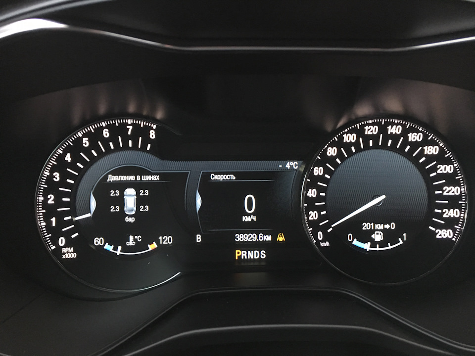 Показания давления в колесах — Ford Mondeo V