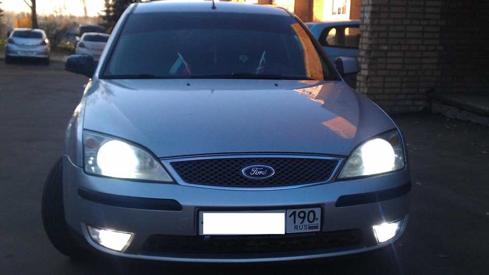 Ford Mondeo SILVER MONDUK