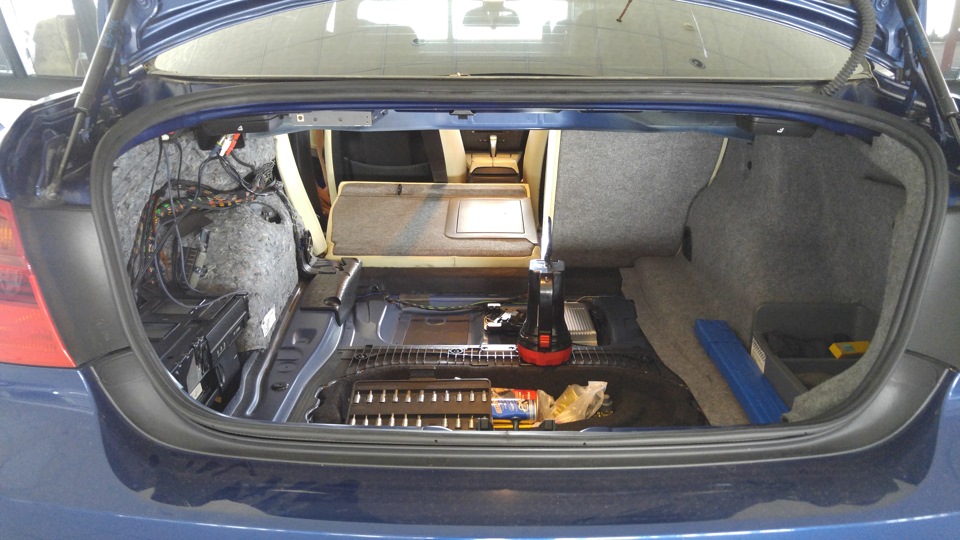 Фото в бортжурнале BMW 3 series (E90)