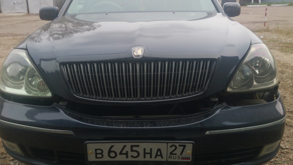 Слева старая, справа новая. — Toyota Brevis