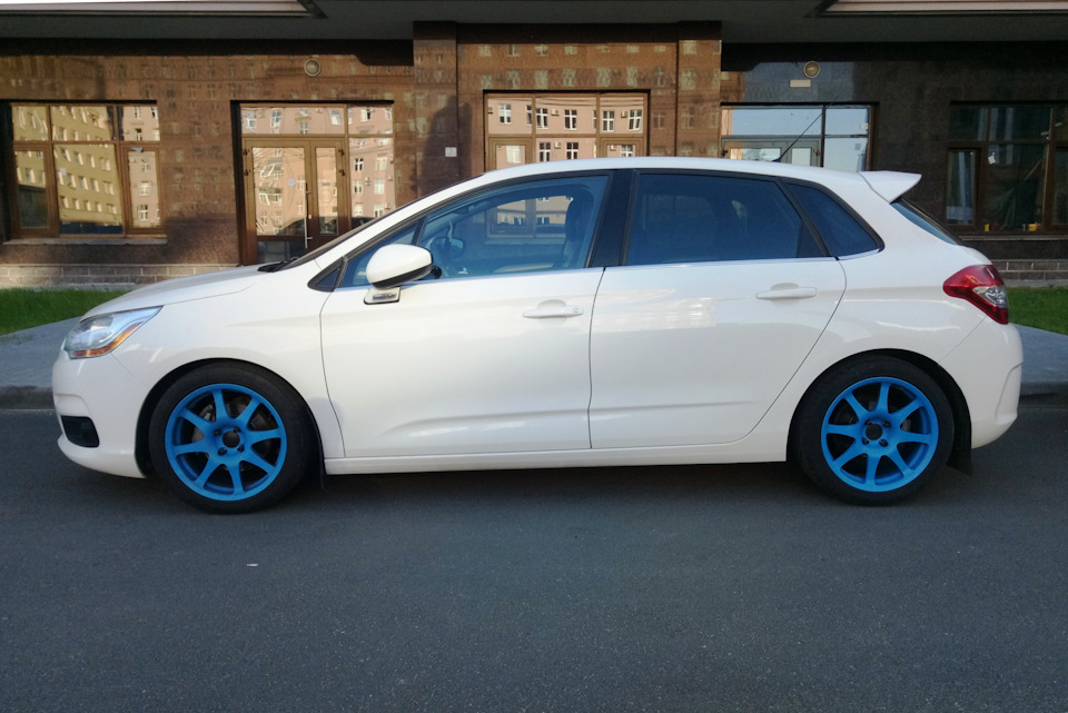 Фото в бортжурнале Citroen C4 (2G)