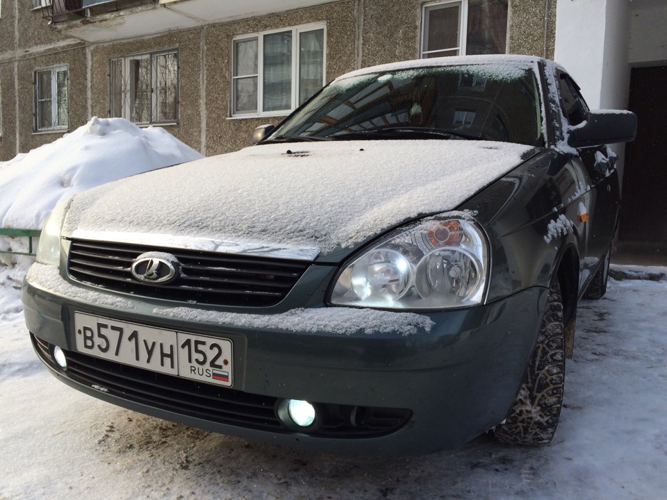 Греется с утра))) Диодики яркие))) — Lada Приора седан