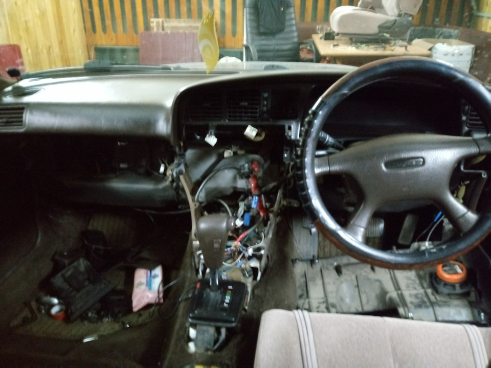 Фото в бортжурнале Toyota Mark II (80)