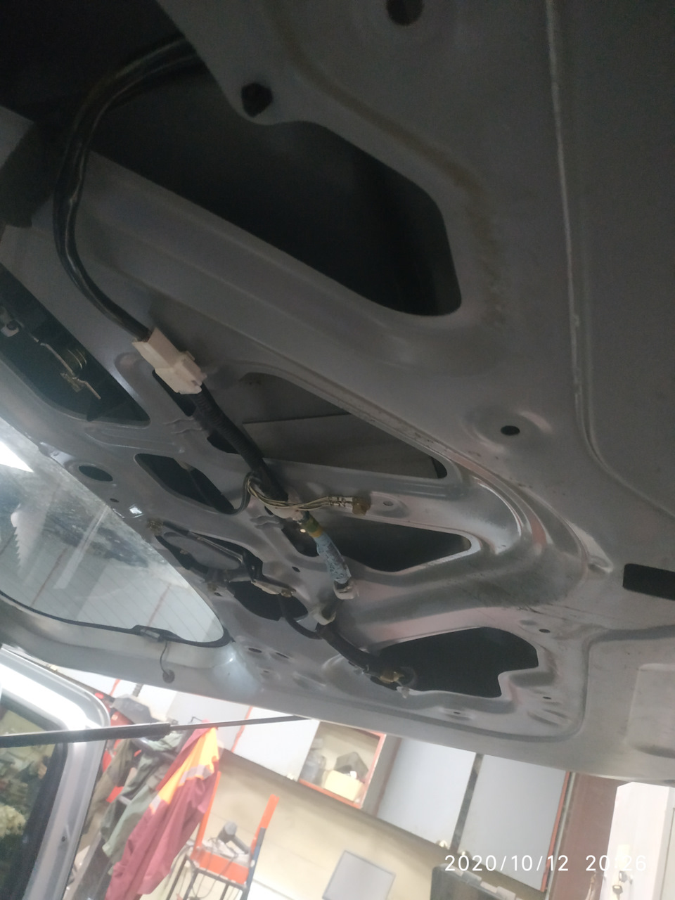 Фото в бортжурнале Toyota Sienta (1G). Запчасти на фото: 202010