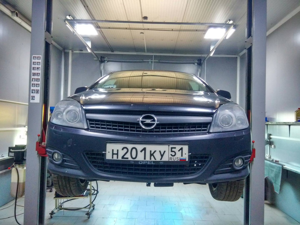 Ну, и счастливая моська обладателя новых тормозов :) — Opel Astra H GTC