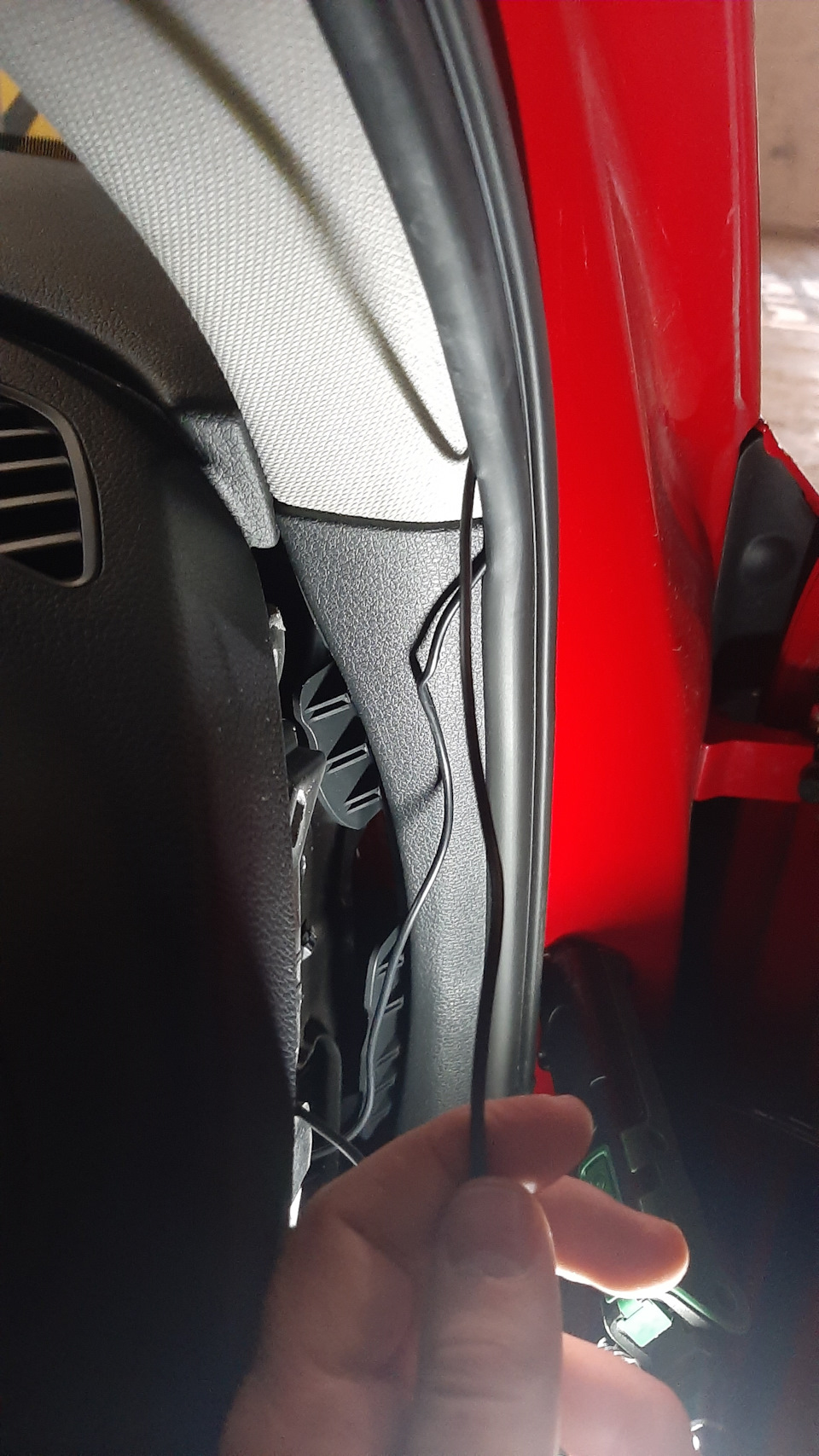 Установка микрофона для громкой связи в Audi A3. Bluetooth в Audi. — Audi A3 (8V)