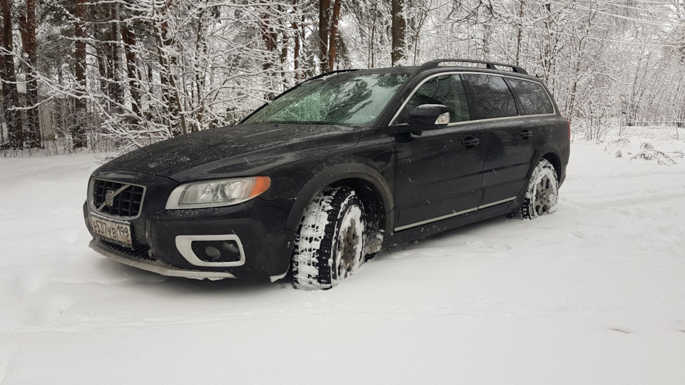 Volvo XC70 Amigo Negro