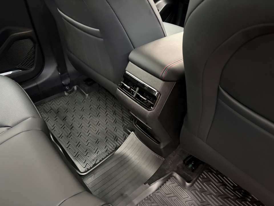 Фото в бортжурнале Geely Coolray (1G)