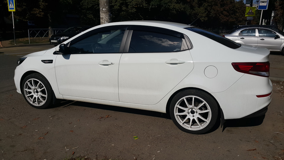 С колпачками от 2110 — KIA Rio (3G)