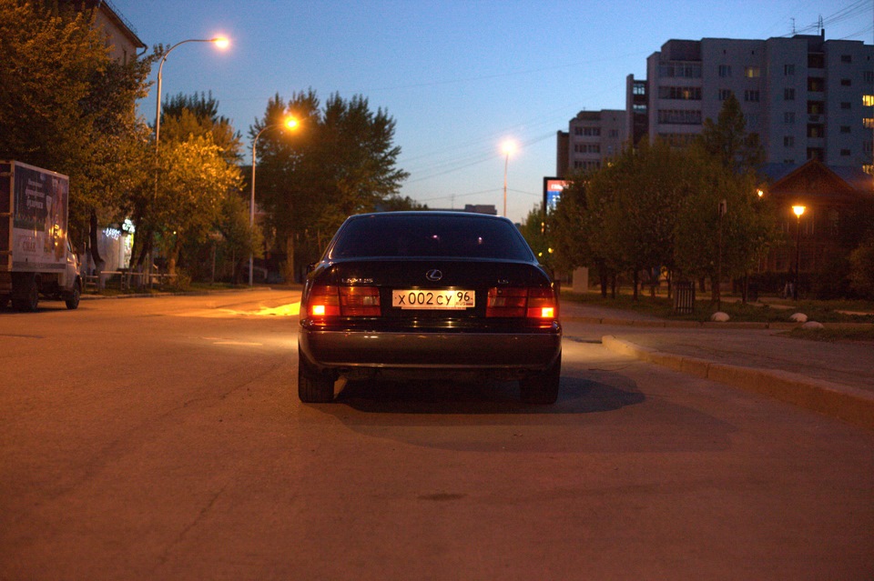 Фото 4. — Lexus LS (UCF20)
