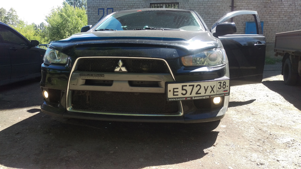 DRL в работе — Mitsubishi Lancer X