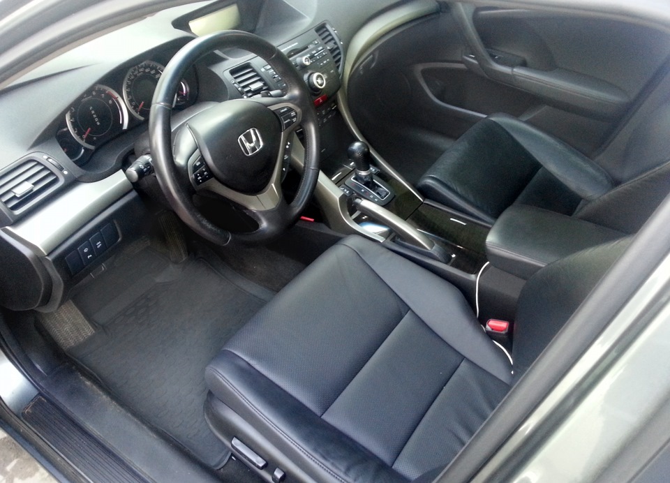Фото в бортжурнале Honda Accord (8G)