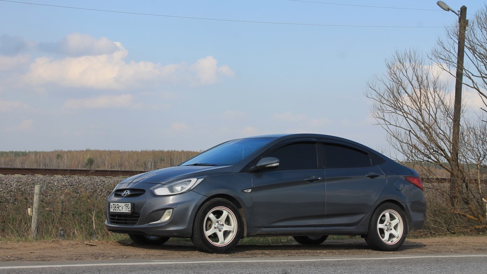 Hyundai Solaris gray unicorn