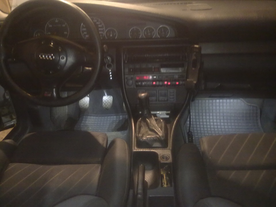 Фото в бортжурнале Audi A6 (C4)