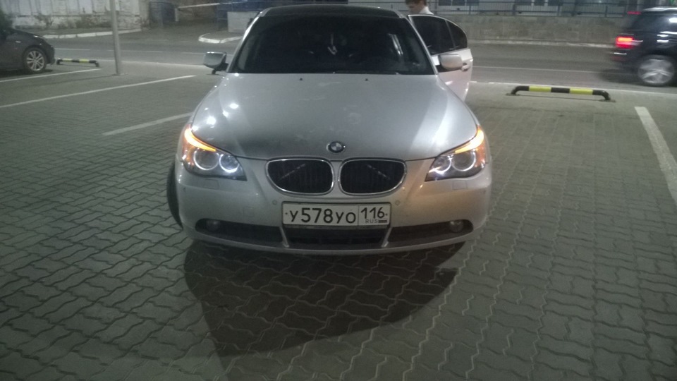 BMW 5 series серый лютый