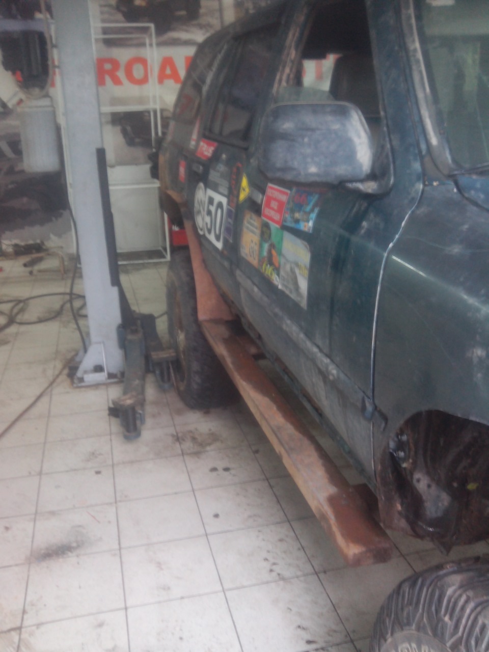 Старый расширитель справа — Toyota 4Runner (2G)