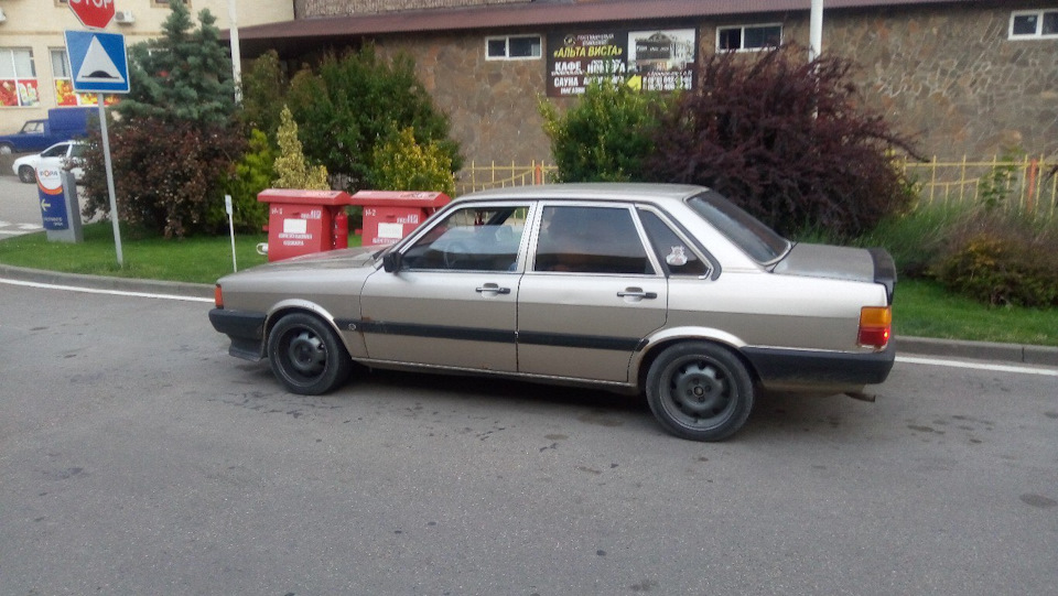 Катаемся в Сочи — Audi 80 (B2)