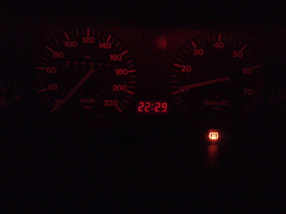 Фото в бортжурнале Audi 100 (C3)