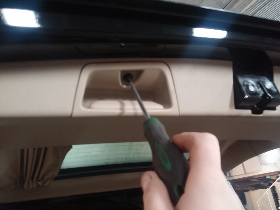 Фото в бортжурнале Cadillac Escalade (3G)