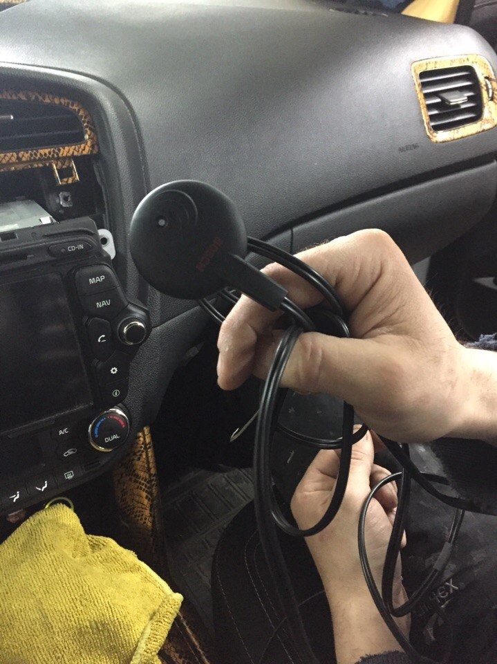 Собственно её величество антенна ;) — KIA Ceed (2G)