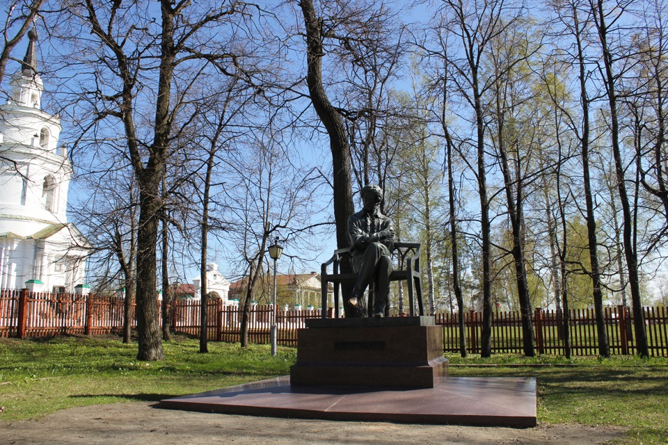 2 — Lada Ларгус