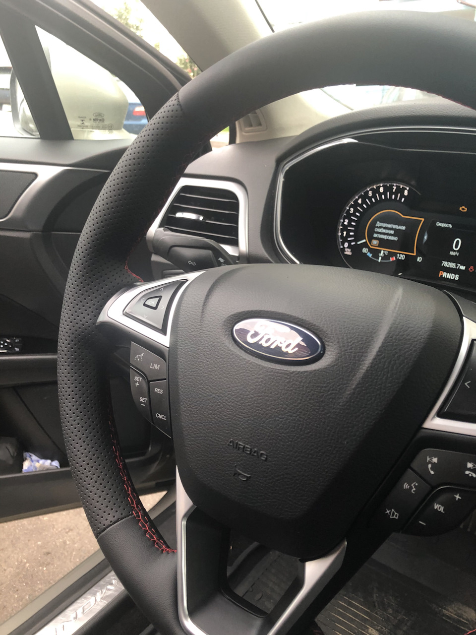 Фото в бортжурнале Ford Mondeo V