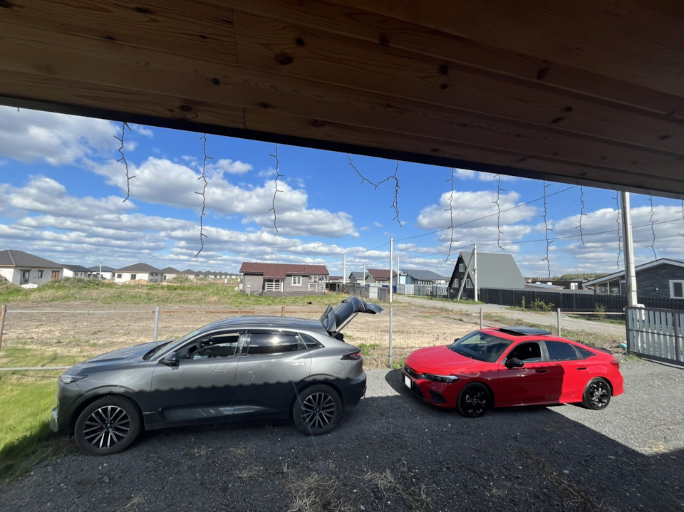Обратите внимание на рамки дверей — Honda Civic 4D (11G)