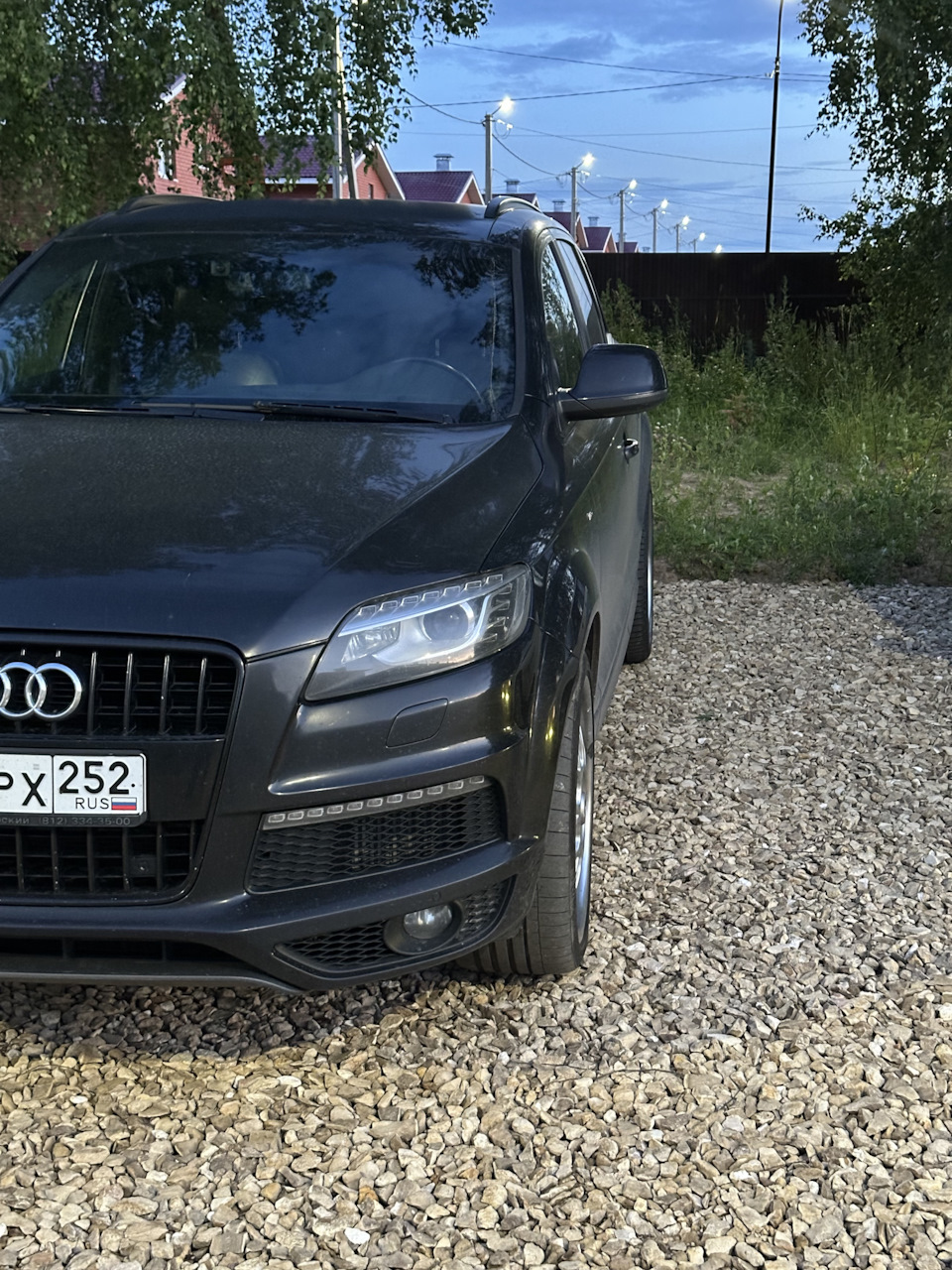 Вылет на них намного интереснее, чем на предыдущем. — Audi Q7 (1G)