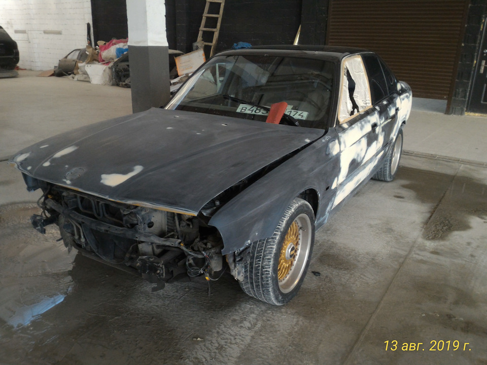 3 — BMW 5 series (E34)