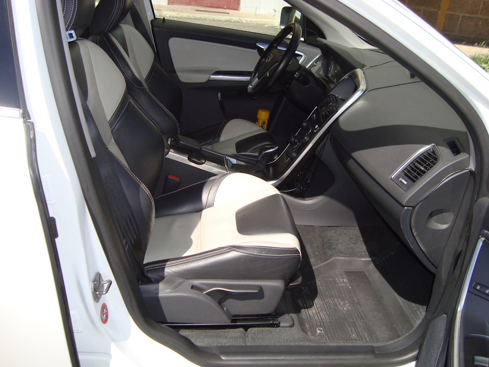 Фото в бортжурнале Volvo XC60 (1G)