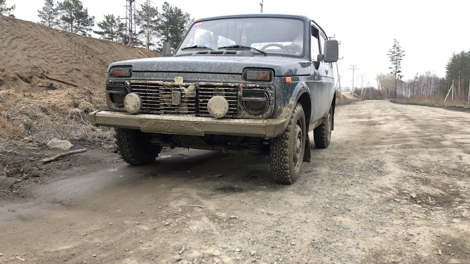 Lada 4x4 3D Панда