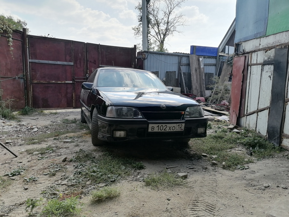 Фото в бортжурнале Opel Omega A. Запчасти на фото: Rotalla 102